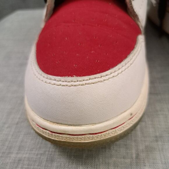 Nike Air Jordan 1 Mid GS size 4.5y 4.5 575441-123 RARE vi Carmine 2014 - Picture 14 of 15